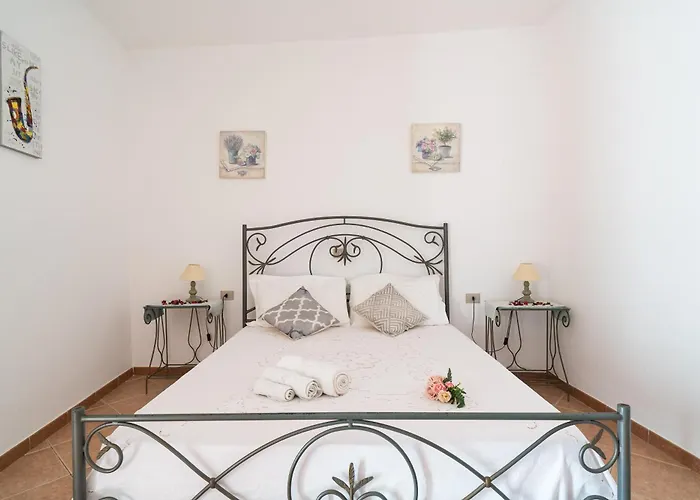 La Casa Del Sole * Loculi